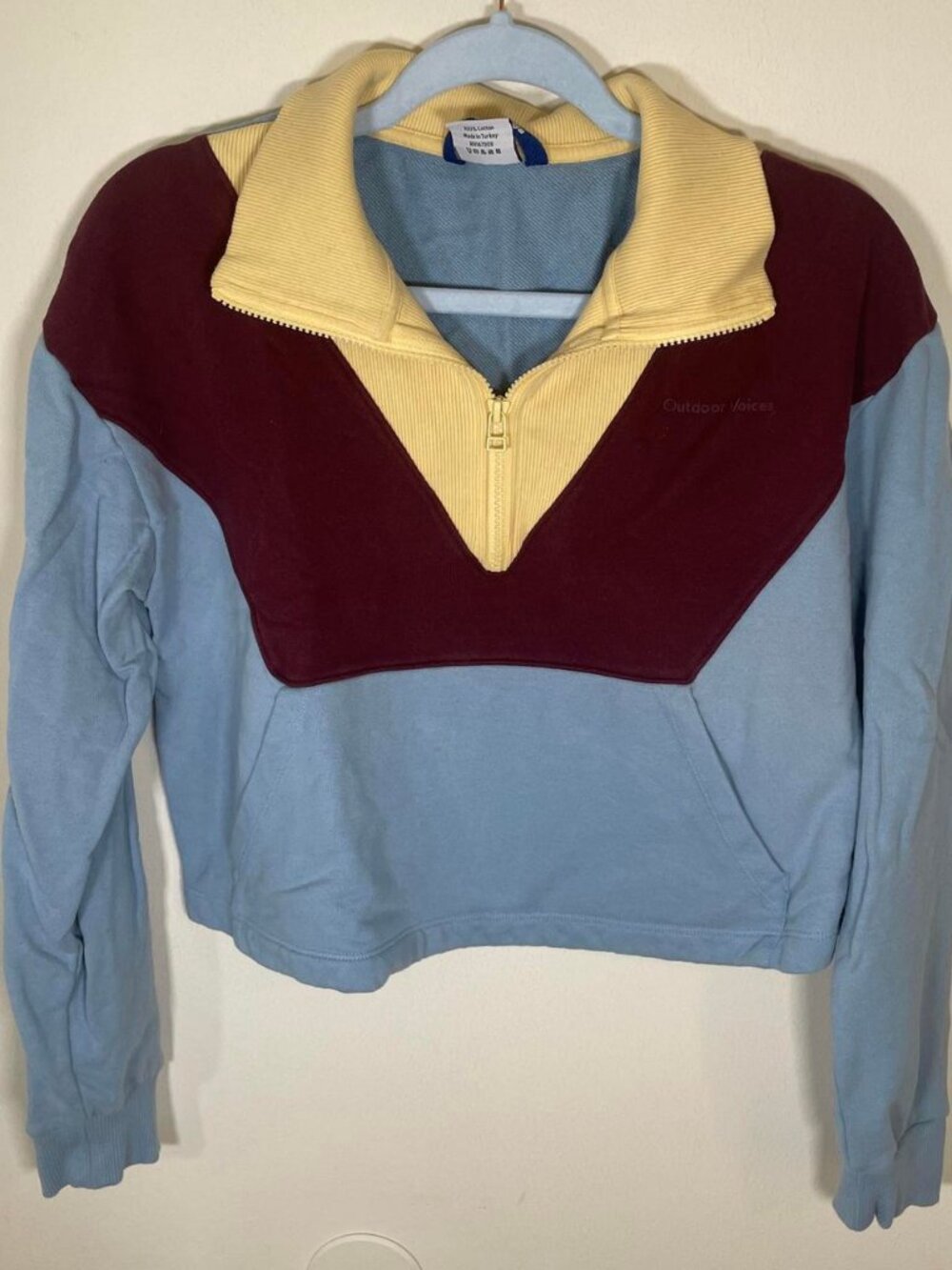 Outdoor Voices Pickup 1/4 Zip Sweatshirt in Buttermilk/Shiraz/Morning Blue